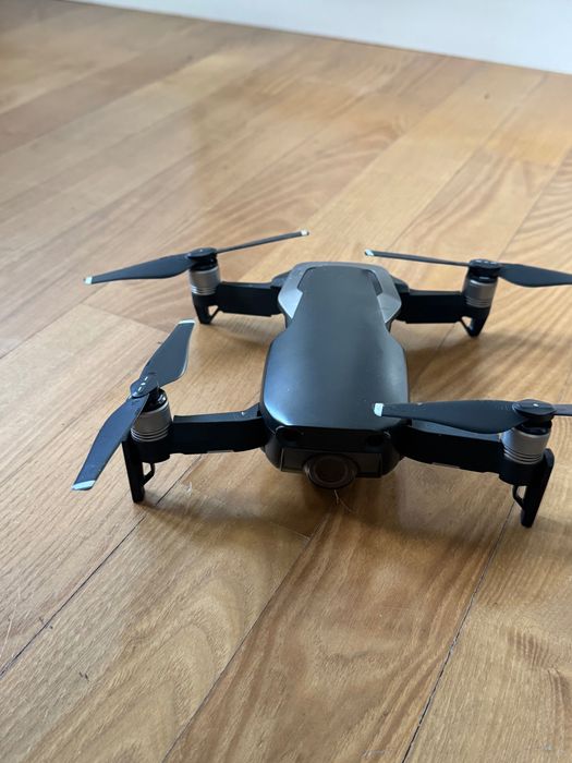 Dron DJI Mavic Air (zestaw)