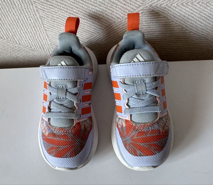 Кросівки дитячі Adidas Frozen розмір 23 устілка 14.5см