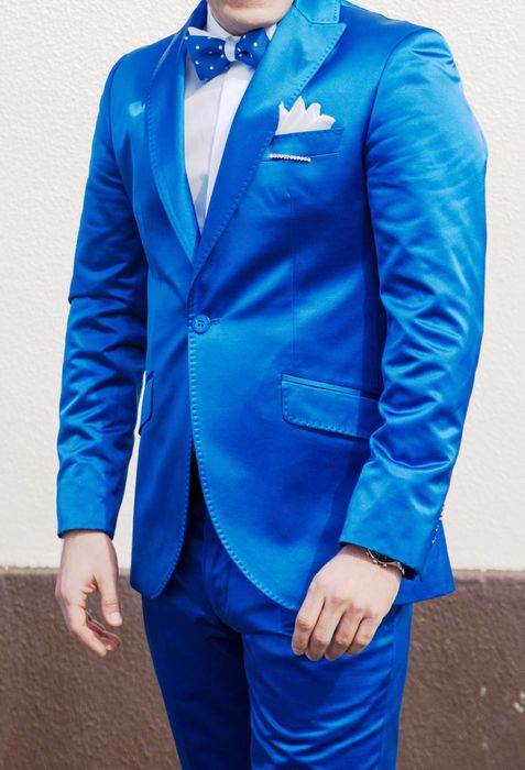 Fato de cerimónia azul royal  (tecido acetinado e brilhante)