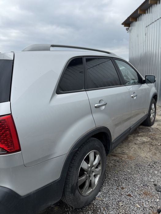 Дверка Двері 3D Розборка Кіа Соренто запчастини Kia Sorento 2