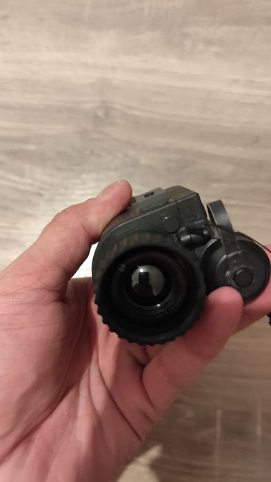 Два тепловизора, один рабочий второй под ремонт .