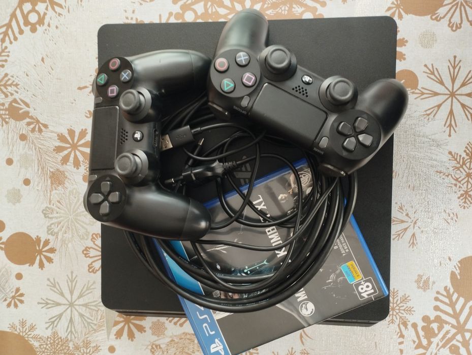 PlayStation 4 slim