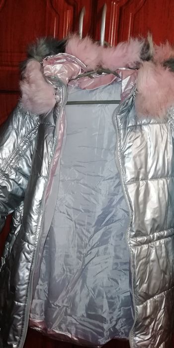 Зимняя куртка на девочку