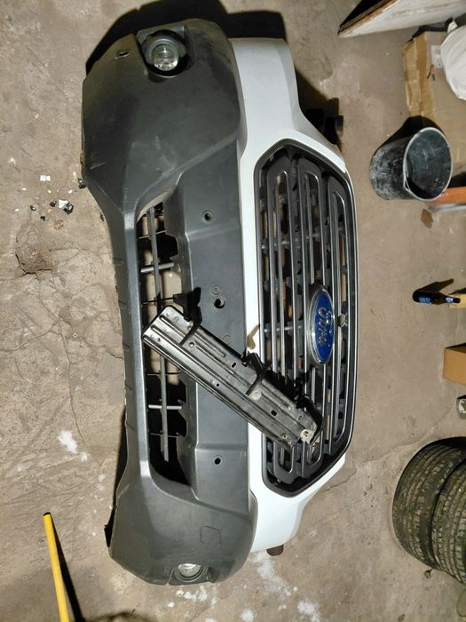 Kompletny zderzak Transit Mk8