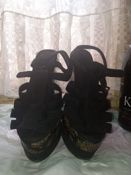 Босоножки H&M Divided