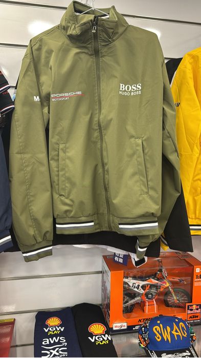 Jaquetas Porsche Boss várias cores novos a estrear.