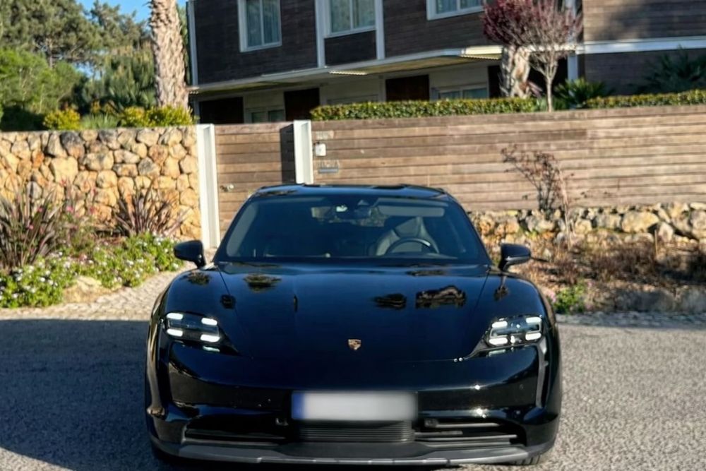 Porsche Taycan Cross Turismo