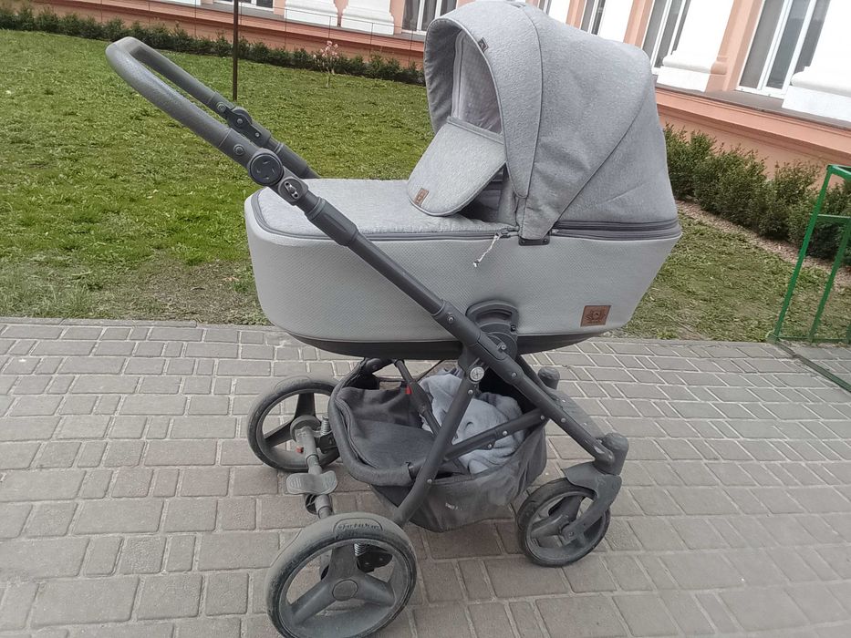 Коляска 2/1 недорого