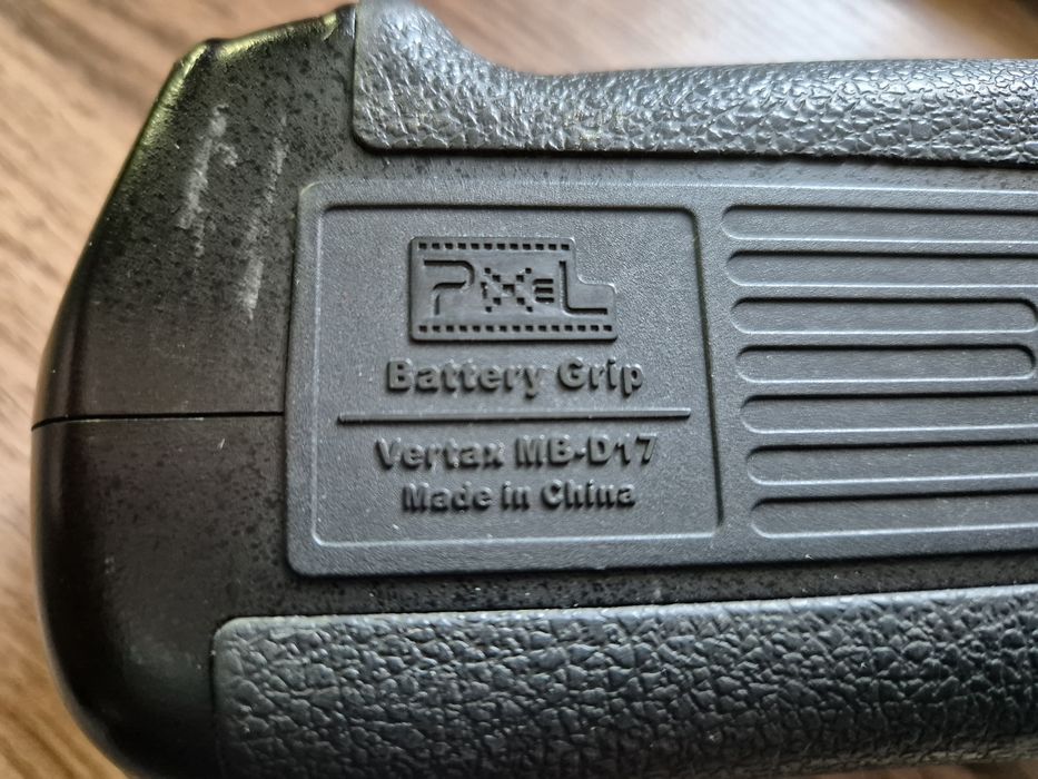 Grip Newell MB-D17/EN-EL17