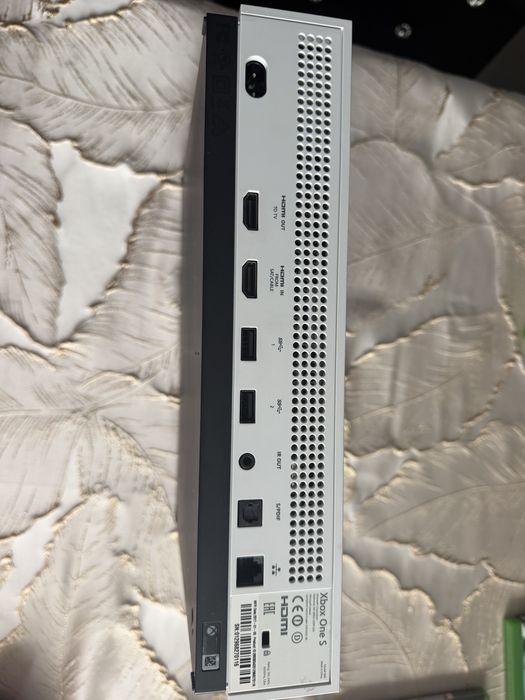 Xbox one s 1tb.