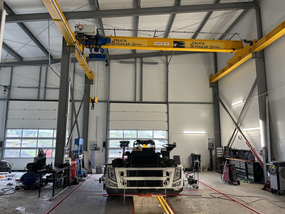 Naprawy powypadkowe TIR Prostowanie ram JOSAM,holowanie