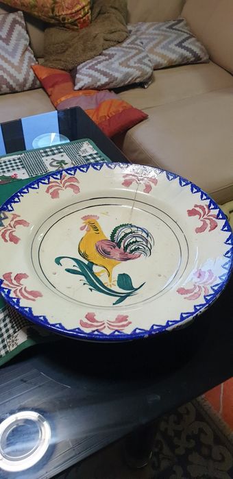 Prato grande com  galo