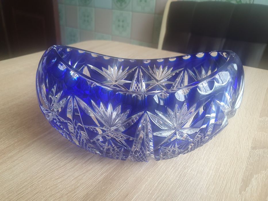 Хрустальная конфетница