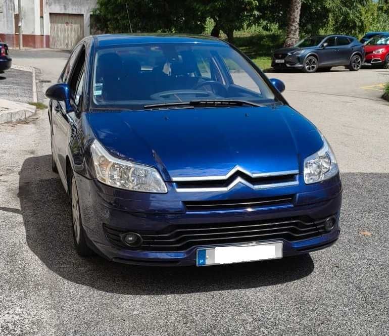 Citroën C4 2005 – Económico, Confortável e em Bom Estado
