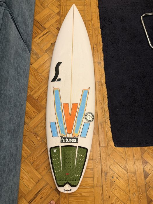 5'10" Surfboard in Excellent Condition