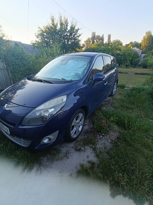 Продам Renault grand scenic