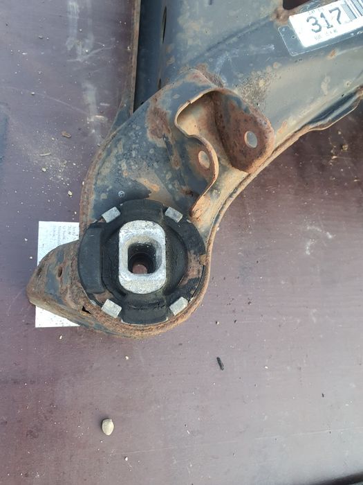 Задній підрамник, балка Mercedes W210 e-class e220