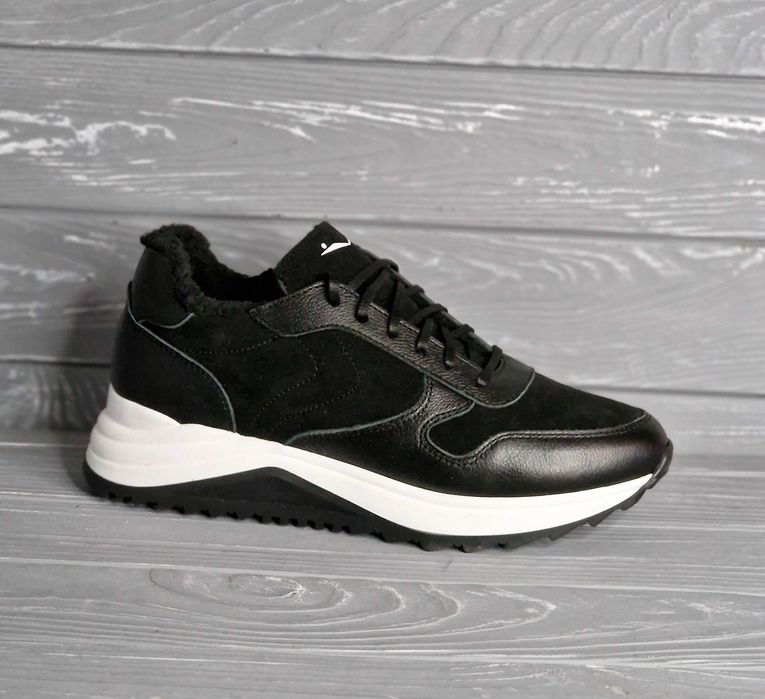 Женские кожаные замшевые зимние черные кроссовки на меху!!!