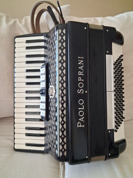Acordeão Paolo Soprani, 96 baixos- excelente estado