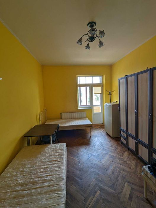 Приміщення під офіс в центральній частині міста_M