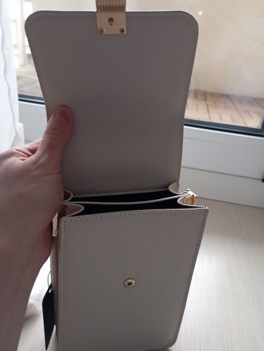 Mała torebka beżowa, nowa