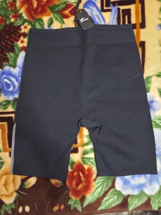 Spodnie neoprenowe dla kobiet lub meżczyzn 3mm krótkie 2XL ochrona UV