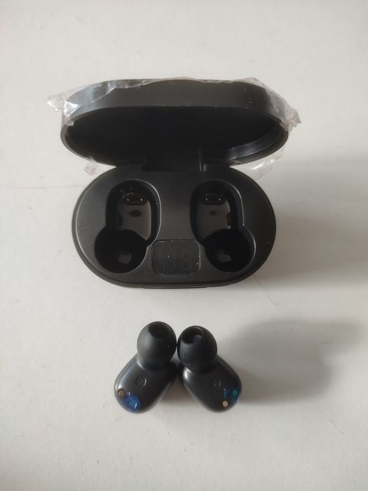 Fones sem fio + borrachas