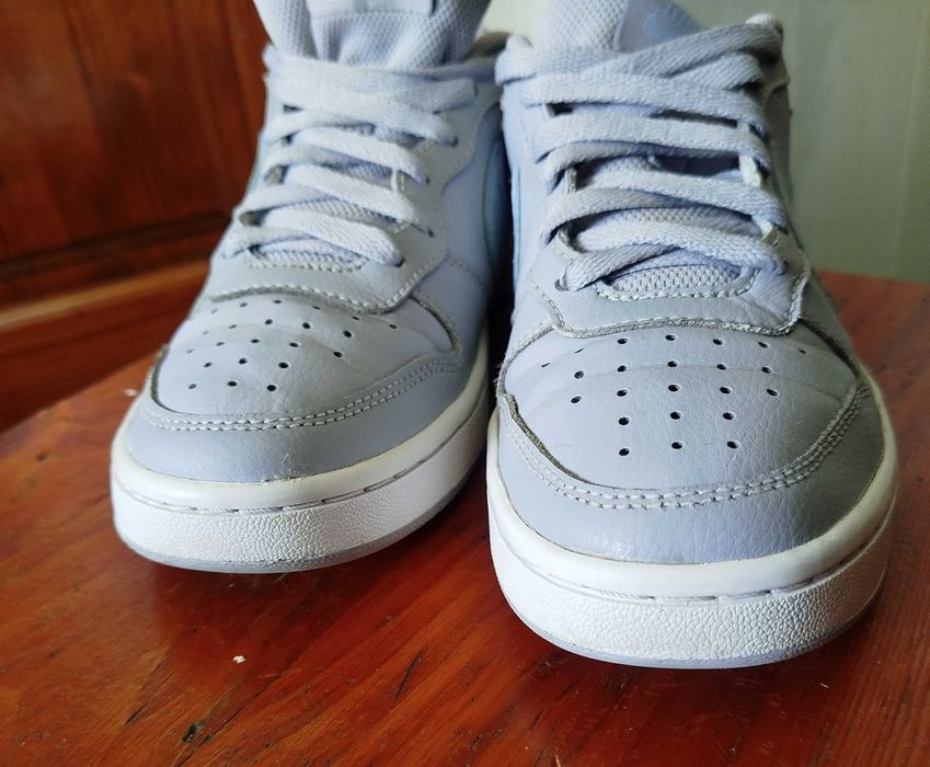 Оригінальні кросівки Nike Court, Найк сірі кеди 37,5р