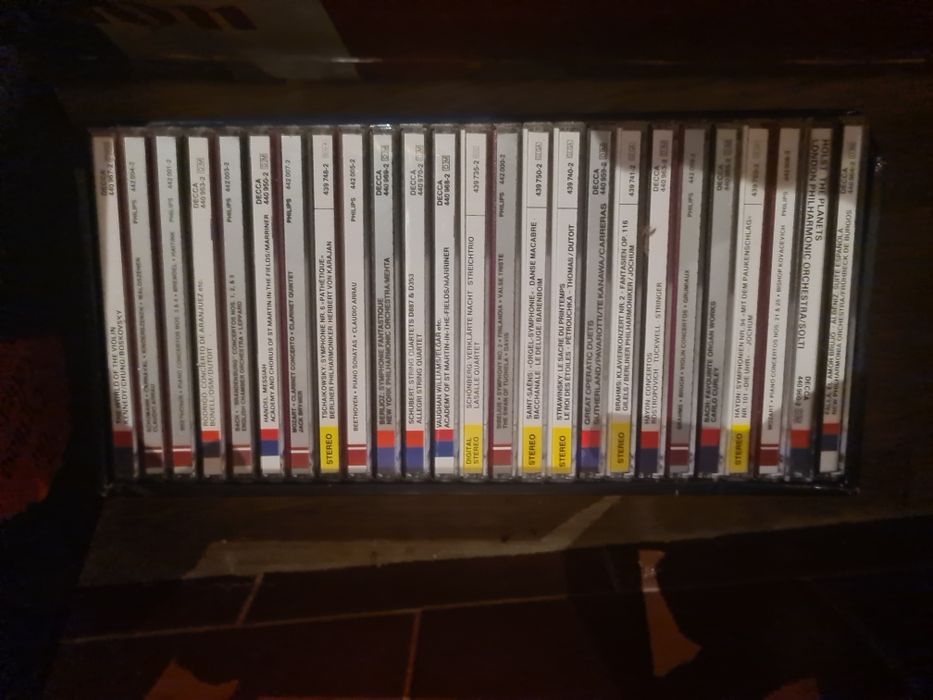 Cd's varios maioritariamente clássicos e opera