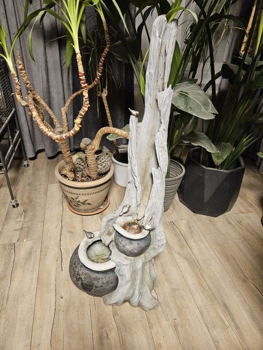 Fontanna ogrodowa lub domowa