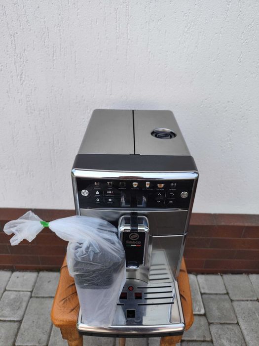 Кавомашина кофемашина Saeco Picobaristo Deluxe SM5573 новий молочник