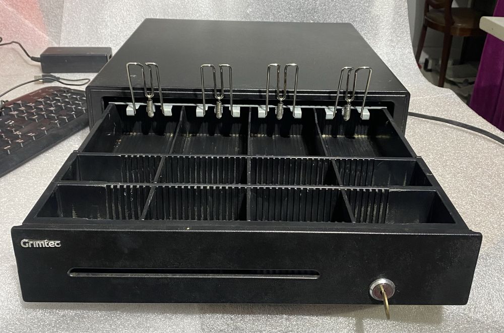 Registadora+ Impressora+ Teclado marca Grimtec