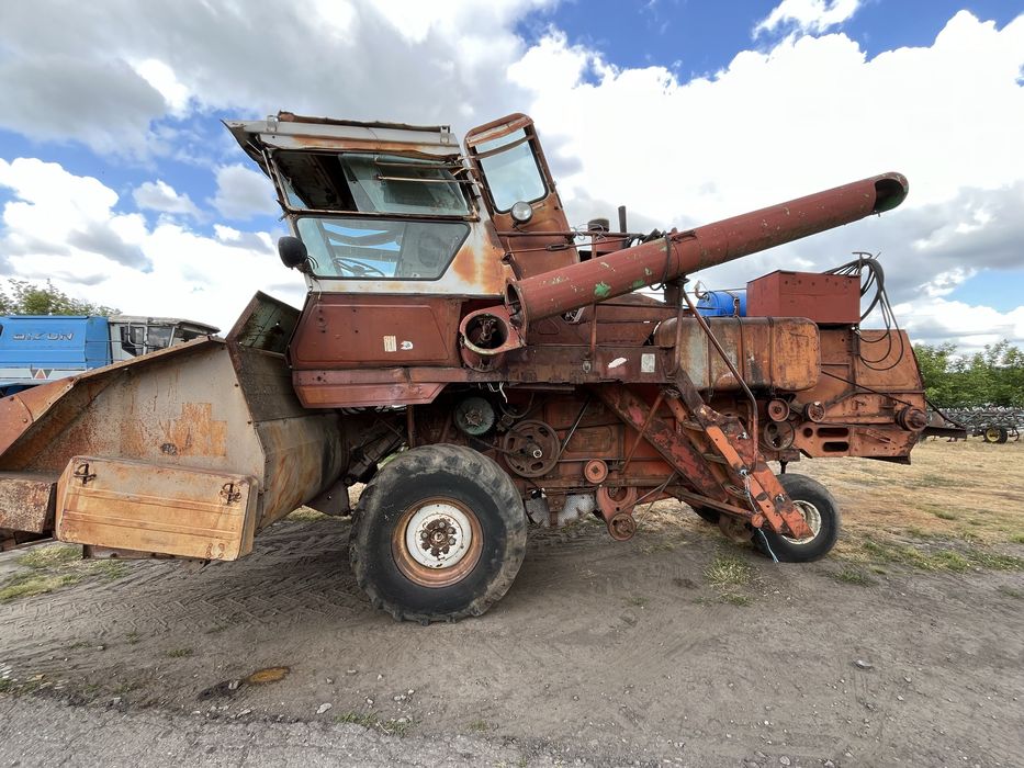 Комбайн зернозбиральний НИВА СК-5