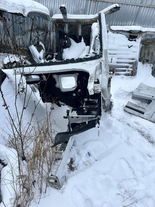 Mercedes-Benz Sprinter 907 Четверть кузова