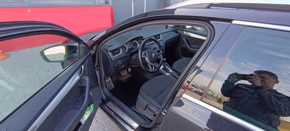Skoda Octavia 2015 VIN TMBJG7NE6G0143560 фото оголошення 3 з 8