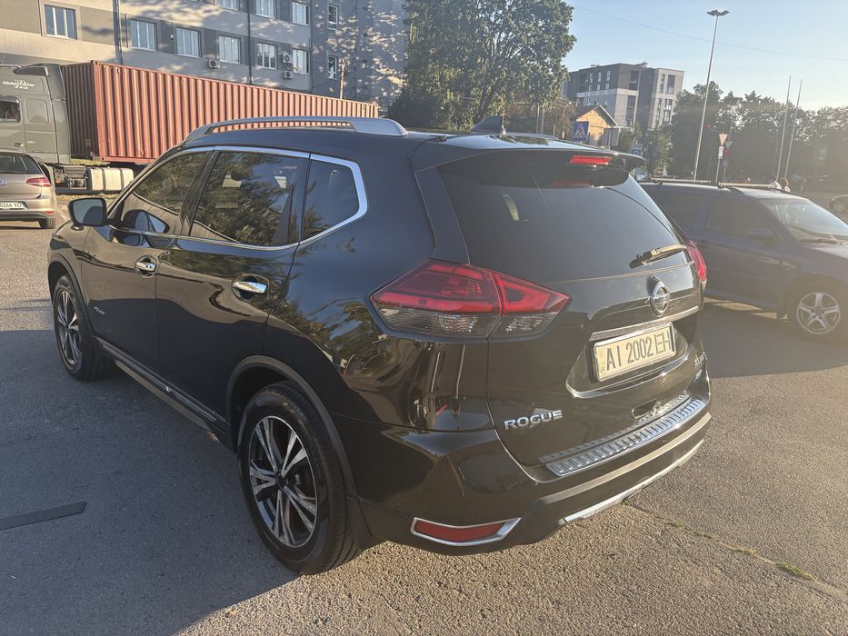 Продаю Nissan Rogue hybrid 2.0 (SL)
