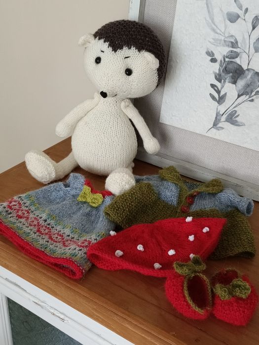 Śliczna pani jeżykowa amigurumi