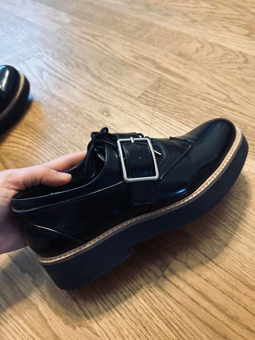 ZARA LOAFERS цена снижена  лоферы ботинки туфли 38 идут на 37 кожа
