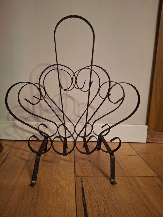 Metalowy gazetnik, stojak na gazety