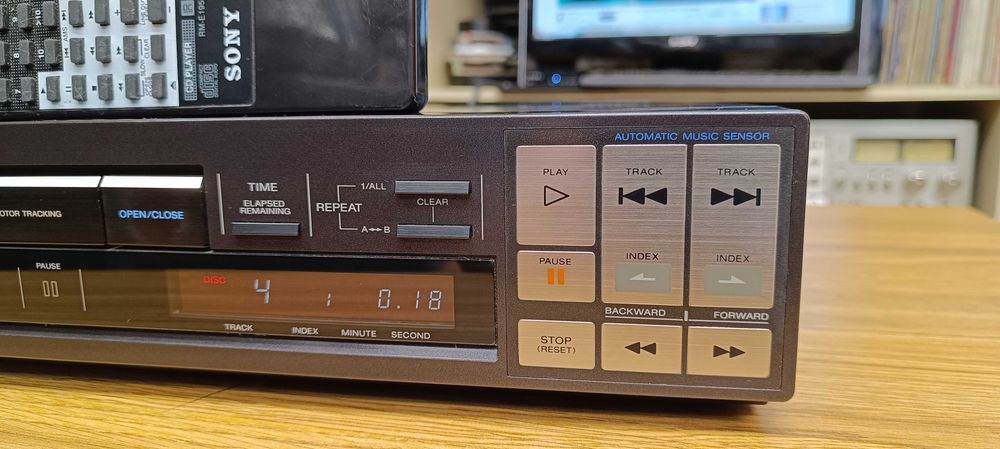 CD програвач Sony CDP-102 ( Стан!Звук! )