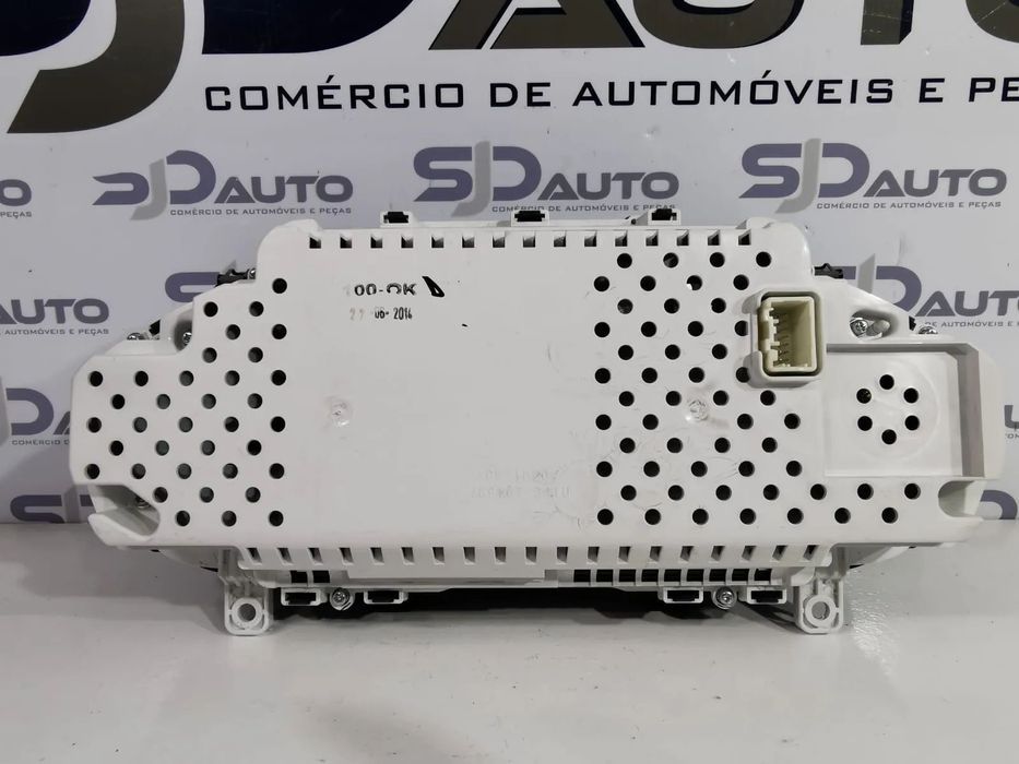 Quadrante Digital - Volvo V40 D2 + R-Design