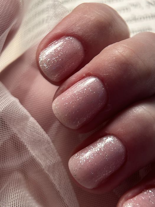 Maniciure Żelowy i Hybrydowy