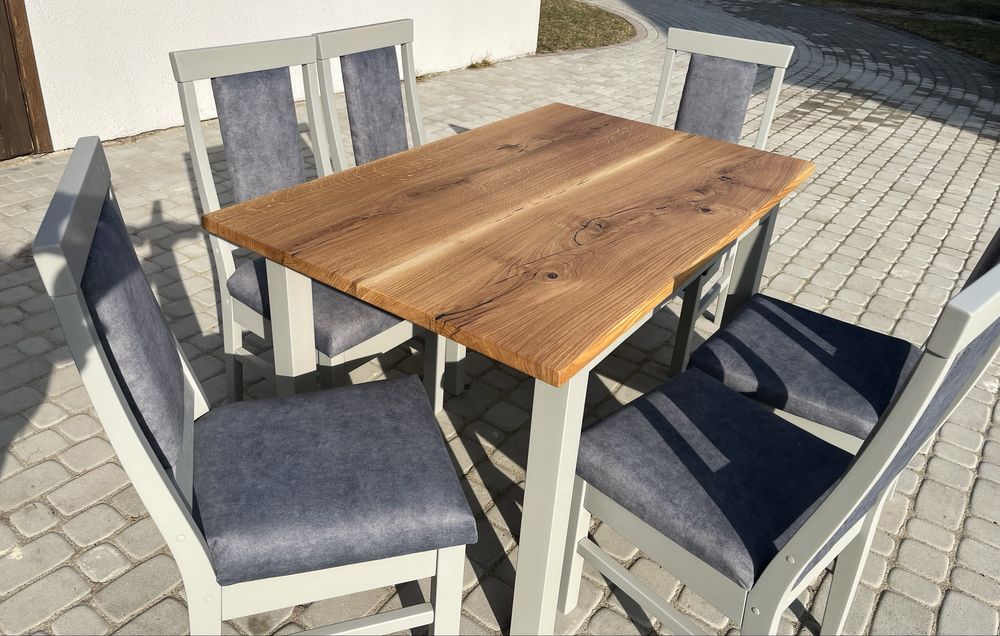 Стіл та стільці. Комплект