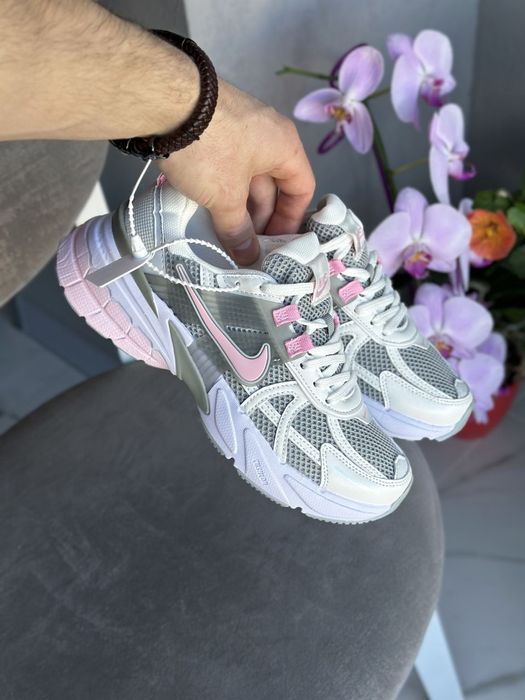 PREMIUM‼️Nike V2K Runtekk White Grey Pink / жіночі кросівки найк 38 39