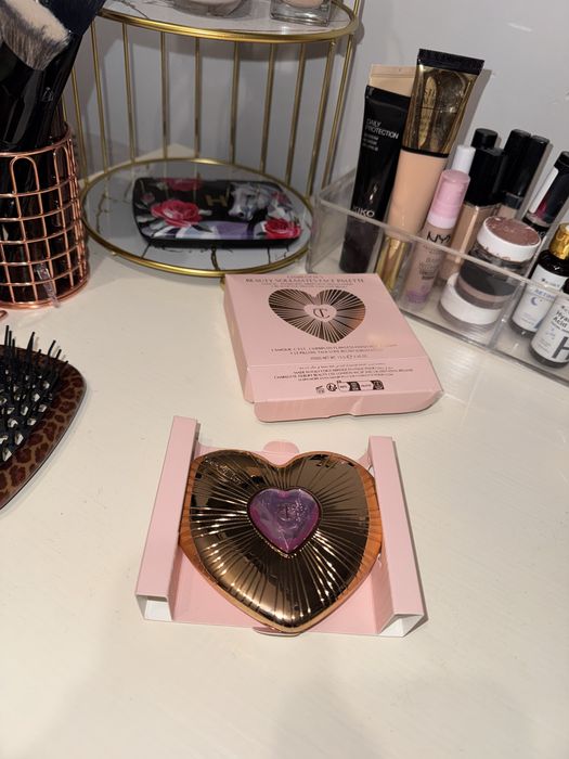 Румяна з пудрою Charlotte Tilbury