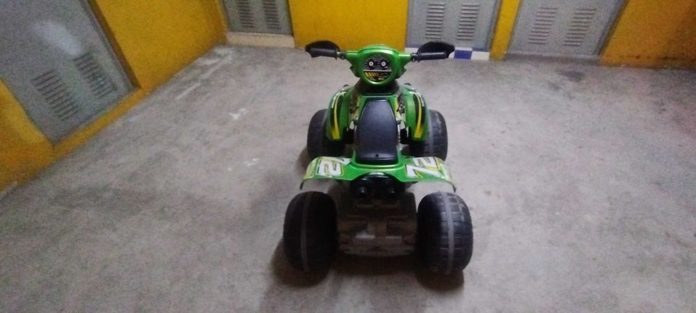 Moto 4 criança a bateria