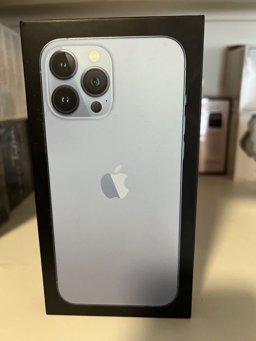 Iphone 13 pro max 1 TB  Blue