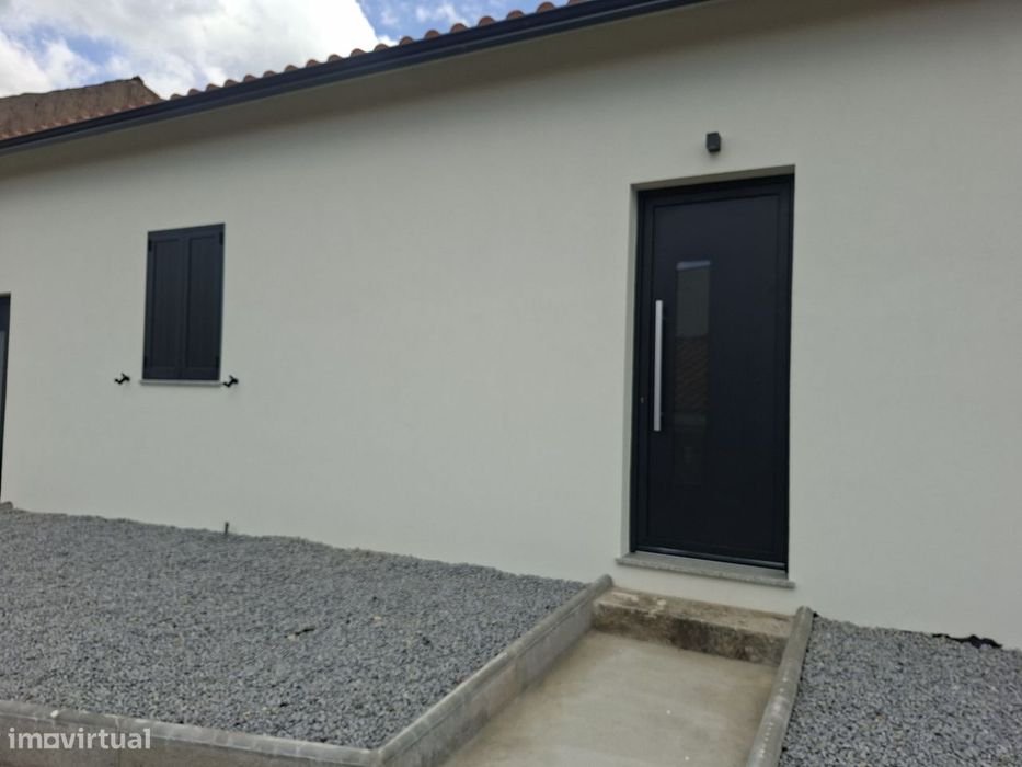 Apartamento T2 para arrendar em Arcozelo Barcelos