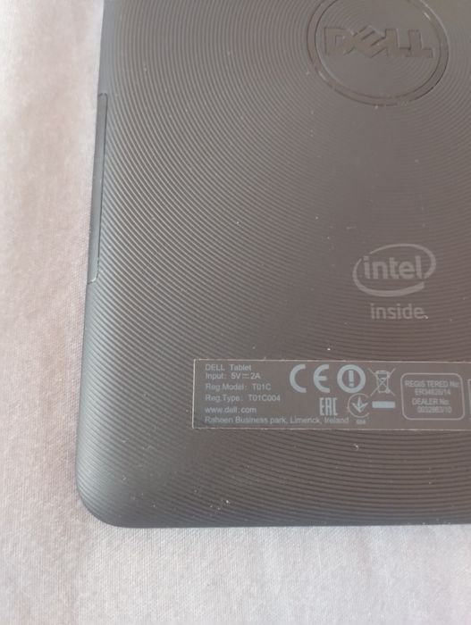 Tablet Dell venue7 3740 LTE stan dobry razem z klawiaturą