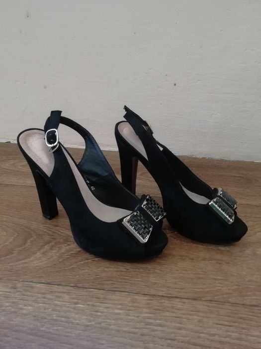 Жіночі босоніжки